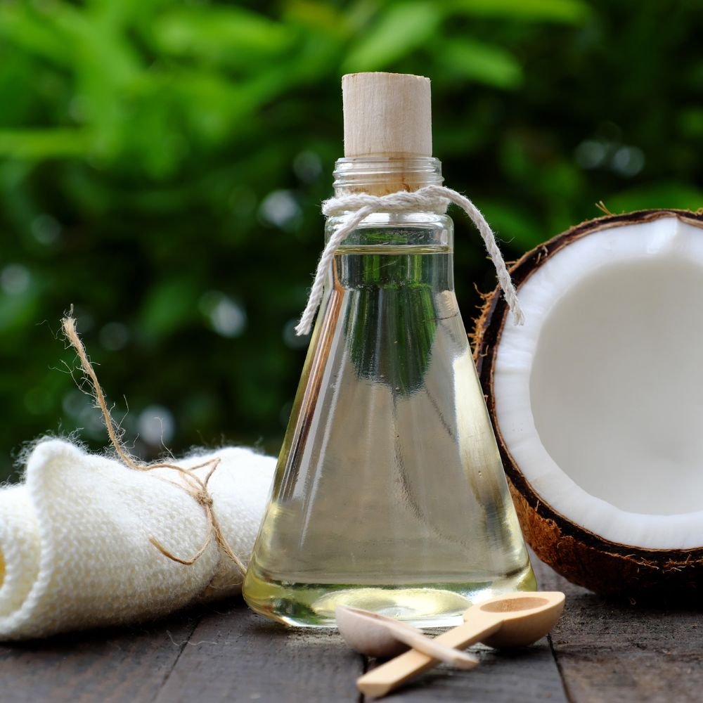 Virgin coconut oil with fresh coconut